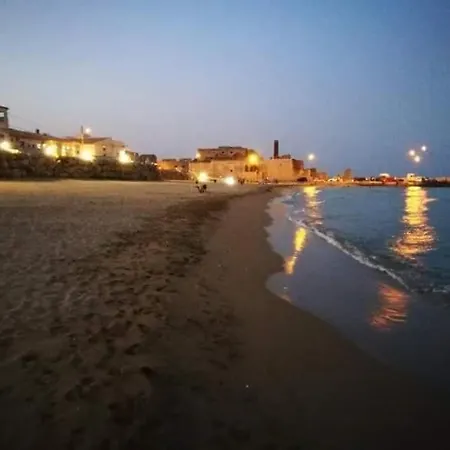 Gray Pearl House * 阿沃拉